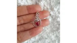 Pendentif Cygne Or Blanc - Rubis Et Diamants En Pendeloque 10 Pendentif Cygne Or Blanc - Rubis Et Diamants En Pendeloque -Maria || Simplicity Soldes 01 92 4