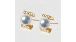 Boucles Oreilles Modernes Forme Rail. Or Jaune, Diamants Et Perles Akoya 10 Boucles Oreilles Modernes Forme Rail. Or Jaune, Diamants Et Perles Akoya -Maria || Simplicity Soldes 03 y 4 3