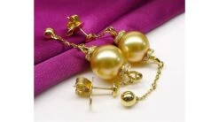 Pendants D'oreilles. Chainettes Or Jaune, Perles D'Australie Dorée Et Diamants 10 Pendants D'oreilles. Chainettes Or Jaune, Perles D'Australie Dorée Et Diamants -Maria || Simplicity Soldes 05 20