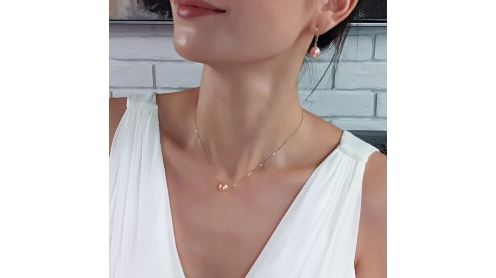 Boucles D'oreilles Perles Roses De Culture 8/8.5mm - Dormeuses Or Jaune 2 Boucles D'oreilles Perles Roses De Culture 8/8.5mm - Dormeuses Or Jaune – Image 2