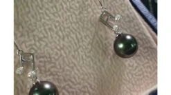 Boucles D'oreilles Notes De Musique - Crochets Or Blanc - Perles De Tahiti -Maria || Simplicity Soldes 20201130 154658