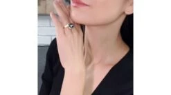 Bague Tuamotu - Perle De Tahiti Noire émeraude - Or Jaune, Diamants 8 Bague Tuamotu - Perle De Tahiti Noire émeraude - Or Jaune, Diamants -Maria || Simplicity Soldes 20210325 155319