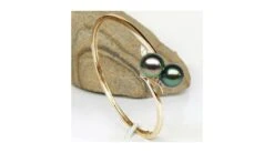 Bracelet Jonc Rigide Or Jaune - Diamants Pavés - 2 Perles De Tahiti -Maria || Simplicity Soldes UpFiles Image 2008 10 10 633592370433811298