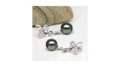 Boucles Oreilles Or Blanc - Perles De Tahiti - Diamants - Composition Florale -Maria || Simplicity Soldes UpFiles Image 2008 10 15 633596698909687500