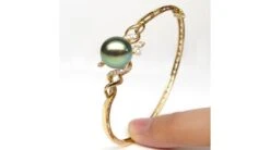 Bracelet Jonc - Perle De Tahiti Noire - Or Jaune, Diamants -Maria || Simplicity Soldes UpFiles Image 2009 06 17 633808249433998421