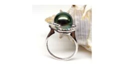 Bague Diadème Diamanté - Perle De Tahiti Verte - Or Blanc, Diamants -Maria || Simplicity Soldes UpFiles Image 2010 04 10 634064659797148495