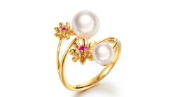 Bague Or Jaune Toi Et Moi Perles Akoya. Fleurs, Saphirs Roses