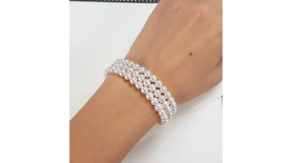 Bracelet 3 Rangs De Perles Mariage. Triple Rangée. 5/5.5mm 2 Bracelet 3 Rangs De Perles Mariage. Triple Rangée. 5/5.5mm – Image 2