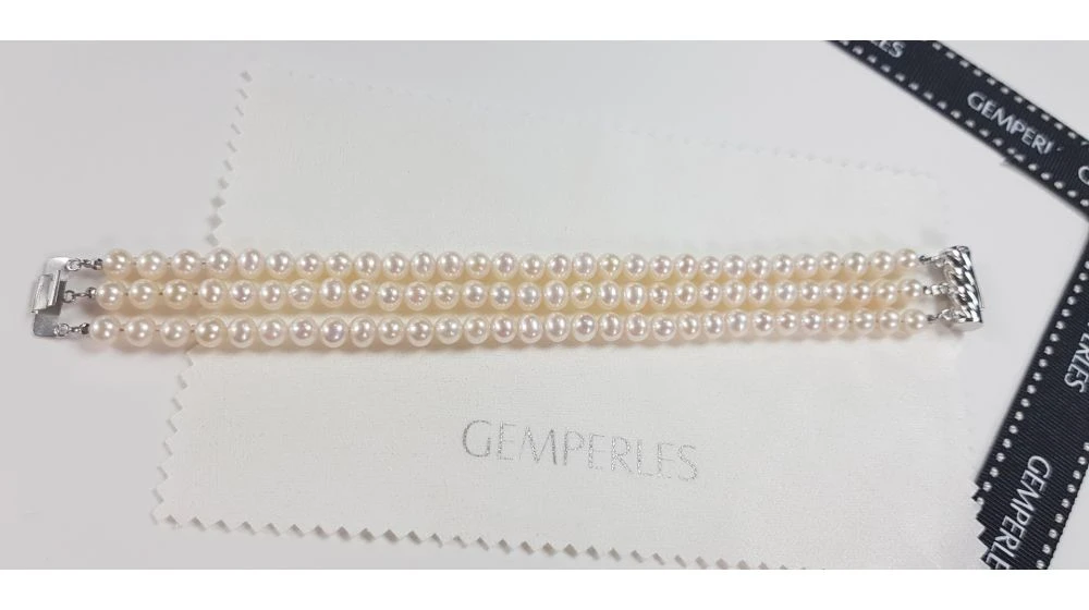 Bracelet 3 Rangs De Perles Mariage. Triple Rangée. 5/5.5mm 4 Bracelet 3 Rangs De Perles Mariage. Triple Rangée. 5/5.5mm – Image 4