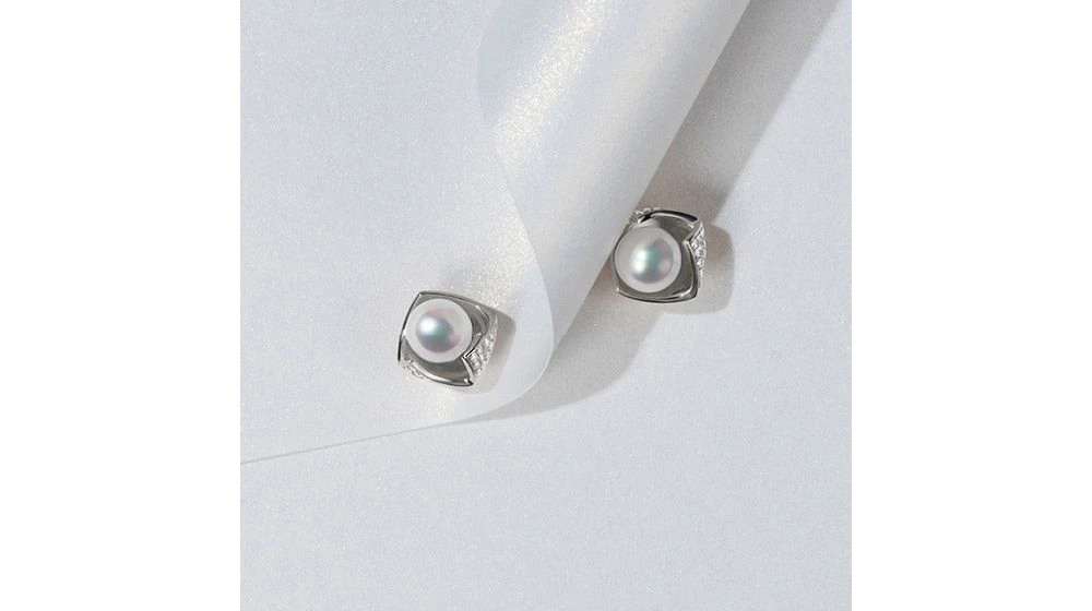 Boucles Oreilles Fukiyose Or Blank Perles Akoya Diamants 6 Boucles Oreilles Fukiyose Or Blank Perles Akoya Diamants – Image 6