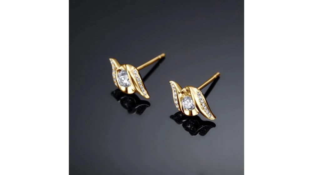 Maria Boucles D'oreilles Pendantes. Or Jaune Diamants. Carat Personnalisable 8 Maria Boucles D'oreilles Pendantes. Or Jaune Diamants. Carat Personnalisable – Image 8