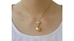 Pendentif Panthère Perle D'Australie Dorée. Or Jaune Et Diamants 20 Pendentif Panthère Perle D'Australie Dorée. Or Jaune Et Diamants -Maria || Simplicity Soldes pap049 8