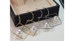 Pendantes D'oreilles Carrées Perles Akoya Et Or Blanc I Chokko