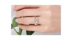 Solitaire Trilogie Or Jaune - Bague De Fiançaille 3 Diamants | Trilogie 12 Solitaire Trilogie Or Jaune - Bague De Fiançaille 3 Diamants | Trilogie -Maria || Simplicity Soldes s5 2